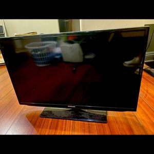 TV Samsung 32” black 2014